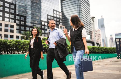 Study: Side Hustle Becomes a Survival Strategy Amid Economic Pressures