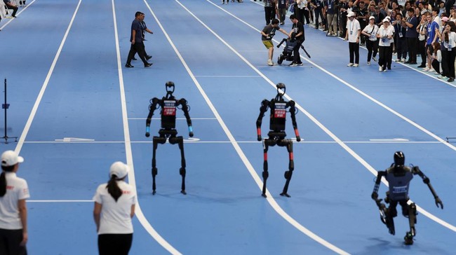 Reasons China Decisively Overtakes America Using AI and Robots