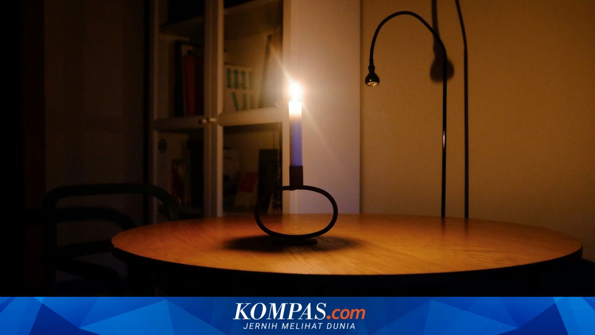 Power Outage Hits Several Areas in Jakarta, Stations Dark and Roads in Chaos