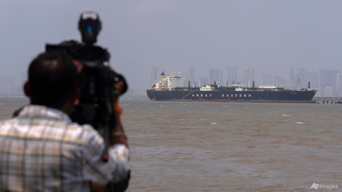 No strings attached: UAE minister calls for Strait of Hormuz to be opened unconditionally