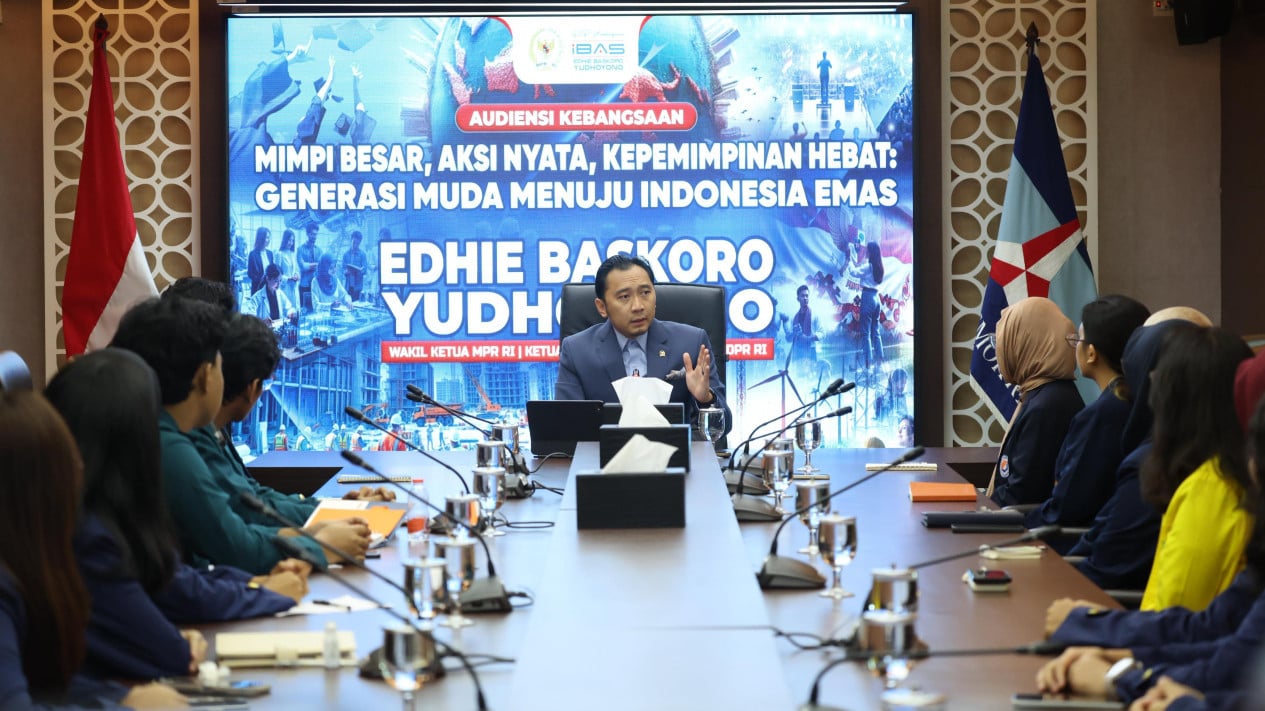 Deputy Speaker of MPR Urges Youth to Contribute in Food and Energy Sectors