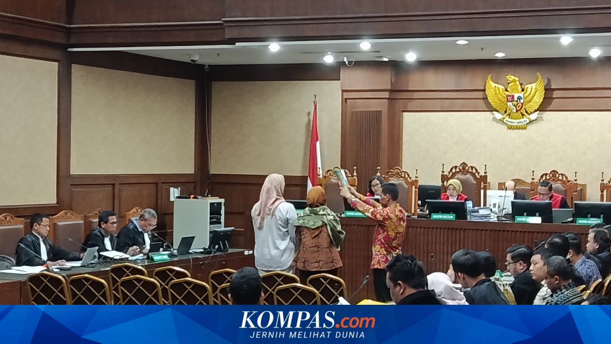 Witness's Account in Trial: Noel Reprimanded by Kemnaker Official via Phone After Refusing to Pay Money
