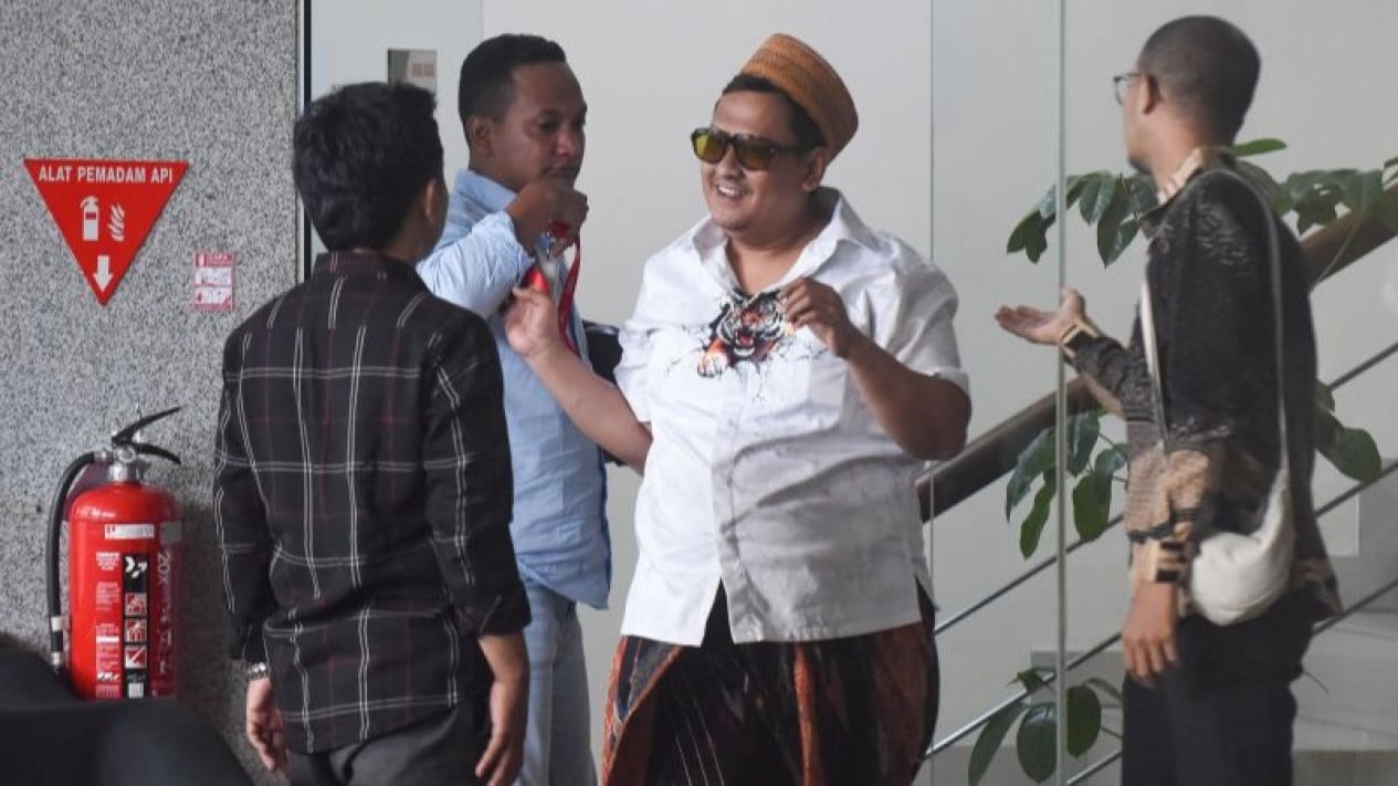 KPK Questions Madura Cigarette Boss Haji Her, Who Denies Knowing Excise Corruption Suspects