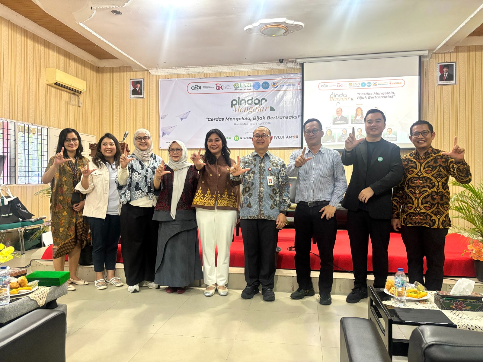 KrediOne Strengthens Financial Literacy Among Students Through the Pindar Mengajar Programme