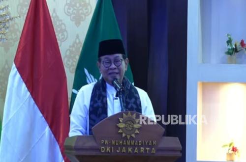 Pramono Holds Town Hall Meeting, Reminds PPSU of Follow-Up on JAKI Reports with AI Photos