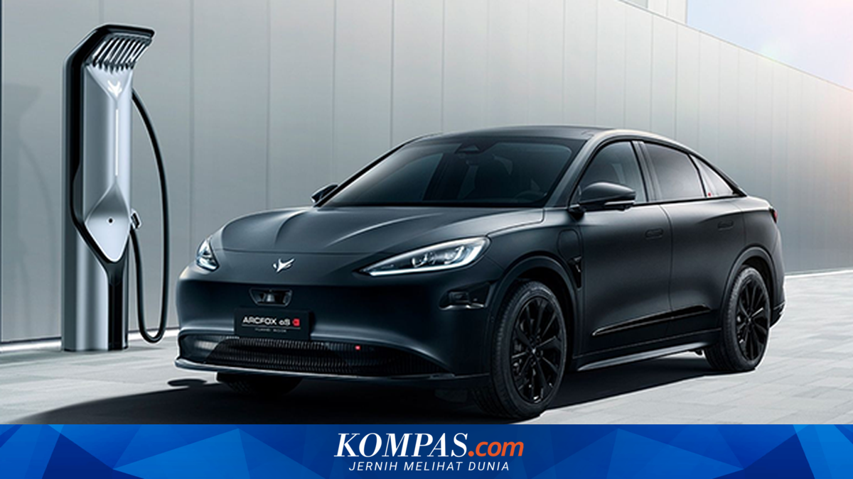 Indonesia Aims to Produce Electric Sedans by 2028