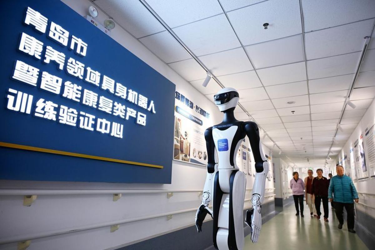 China Establishes Elderly Care Robot Training Centre in Qingdao