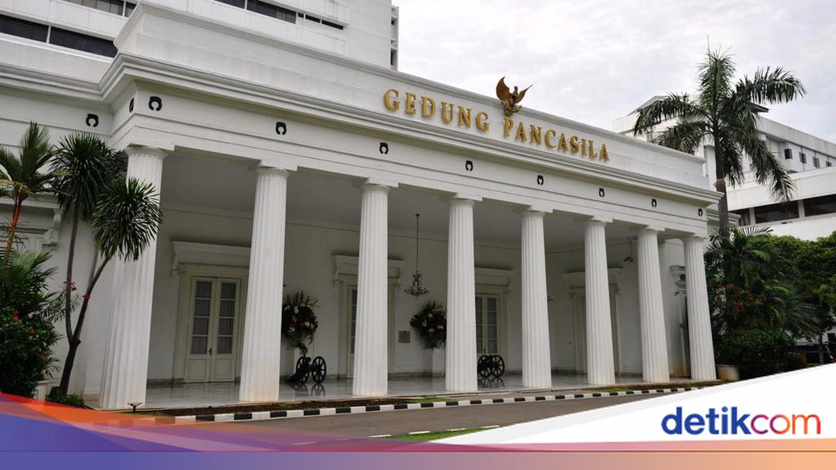 Indonesia Condemns Israeli Attack on Lebanon That Killed Hundreds