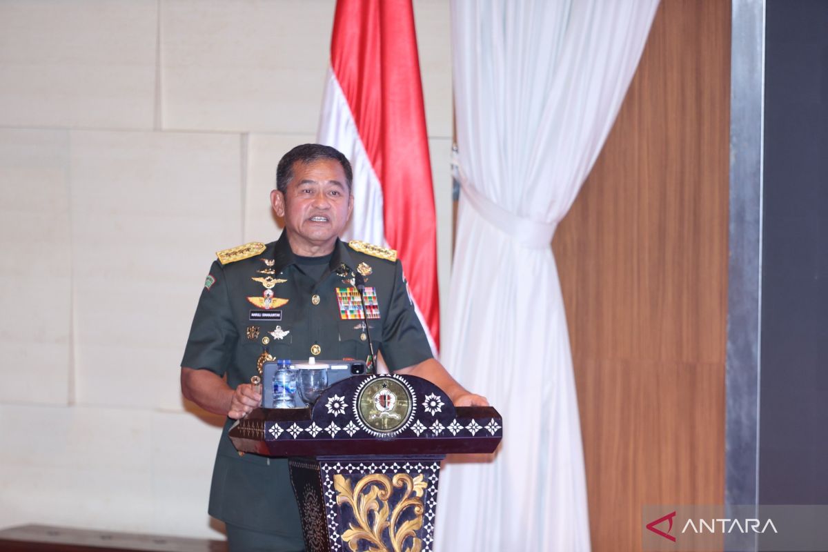 Army Chief of Staff Urges Subordinates to Make Easter a Momentum for Unity