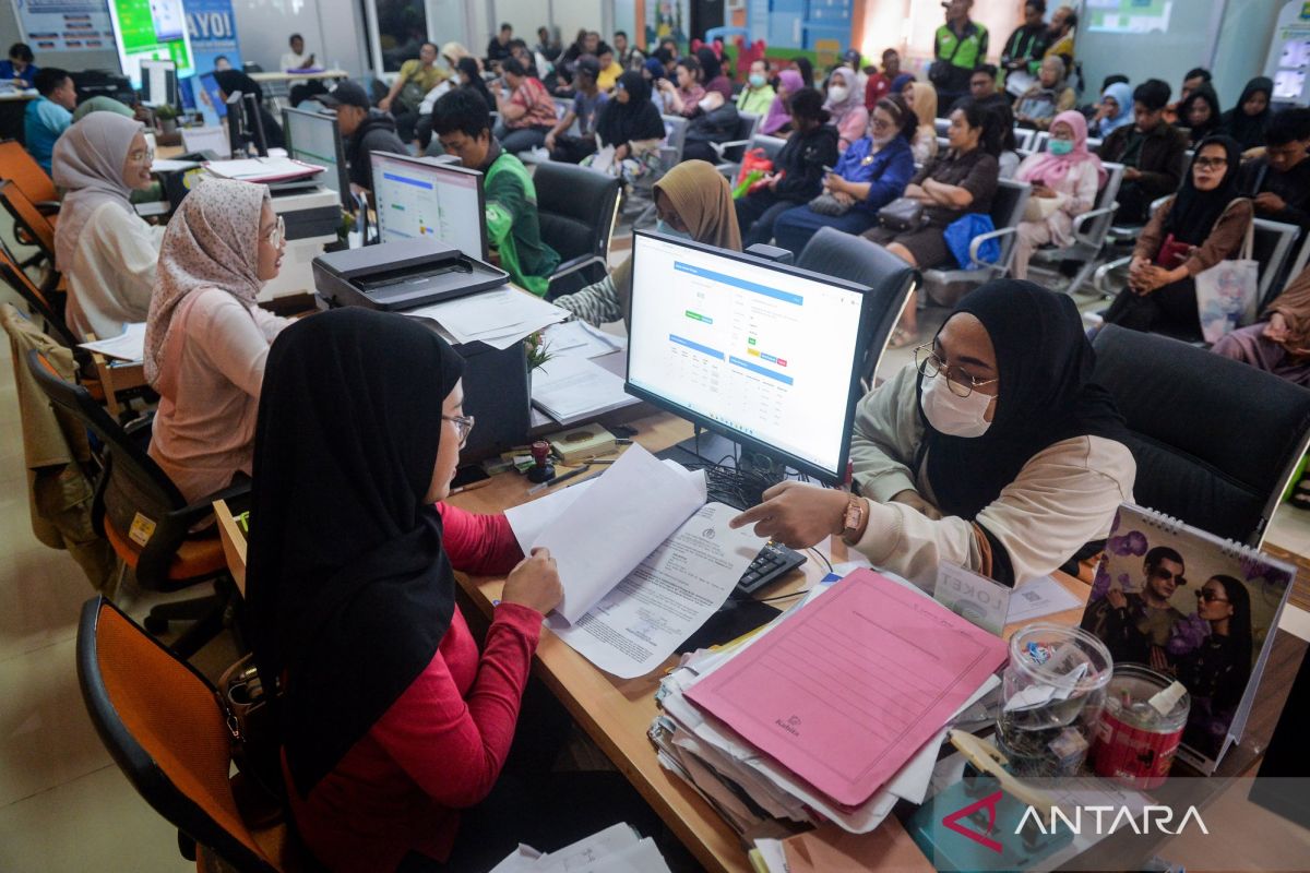 WFH Policy Implemented, Public Services Continue to Operate