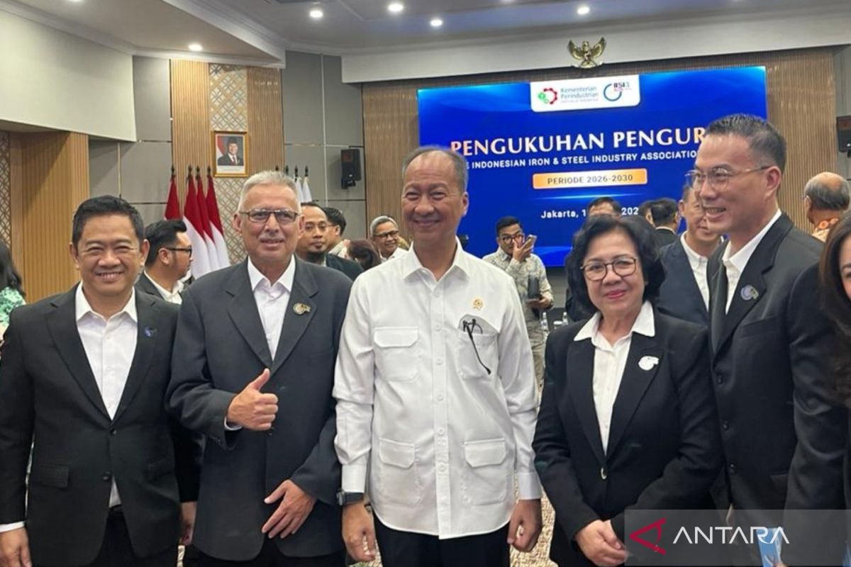 Industry Minister Diversifies Indonesia's Steel Exports, Targets Middle East Region