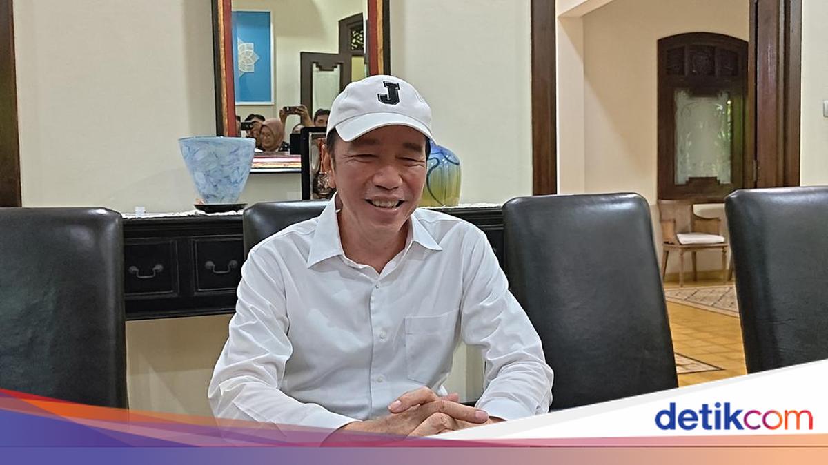 JK Reports Rismon over Allegations of Funding Diploma Case, Jokowi Responds