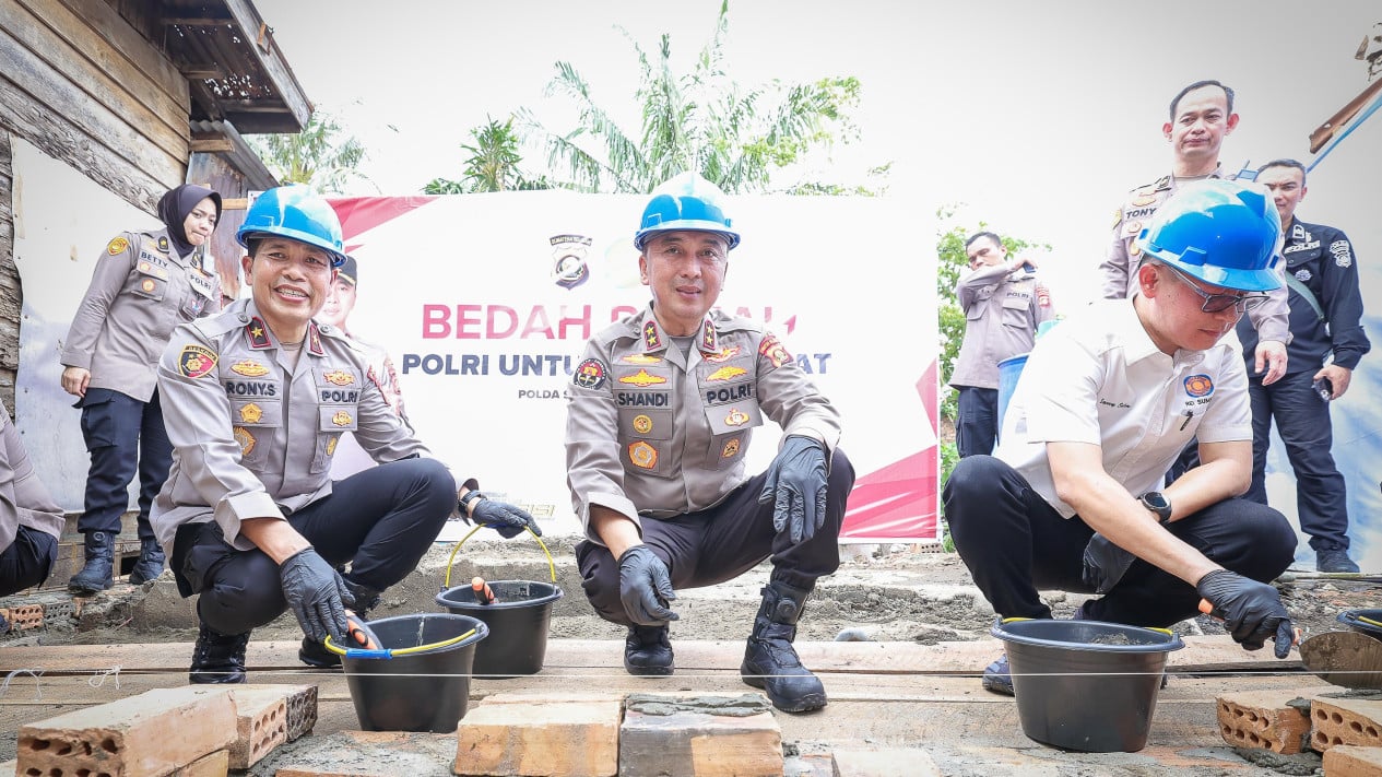 37 Houses in South Sumatra Renovated, Provincial Police Chief: Building Better Hopes for Life