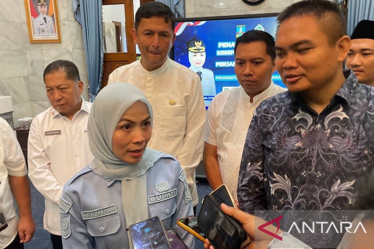 Serang Regent Supports Restriction of Social Media Access for Children Under 16