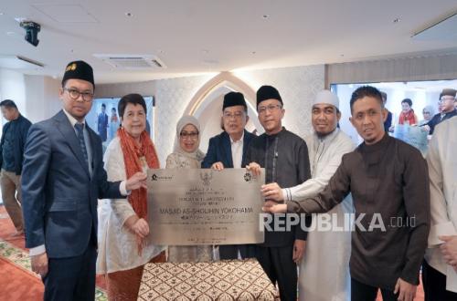 Jusuf Kalla Inaugurates As-Sholihin Mosque in Yokohama, Japan