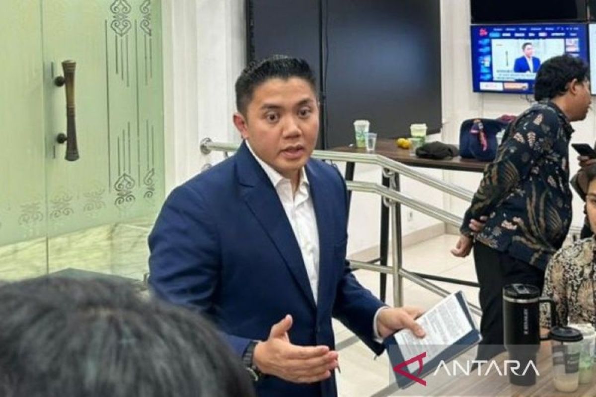 Teddy criticises "analyst inflation", speaking outside field and facts