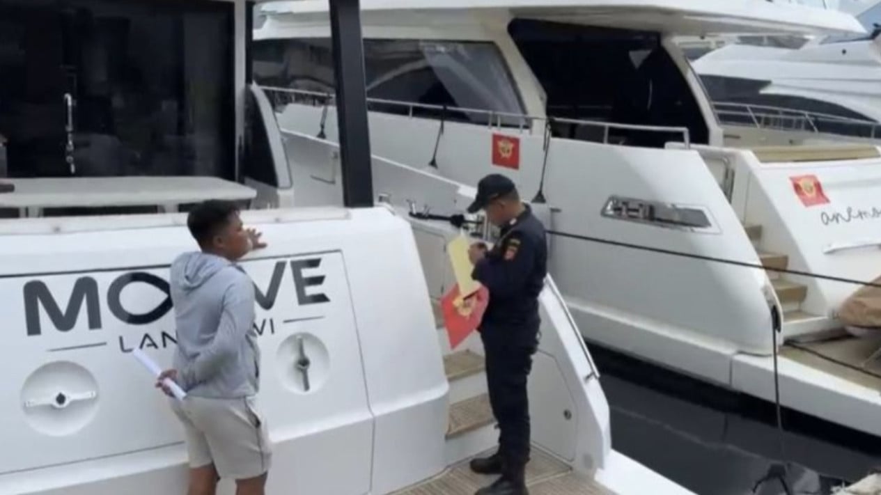 Customs Seals Four Yachts at Marina Beach, Suspected of Violating Import Duty Rules