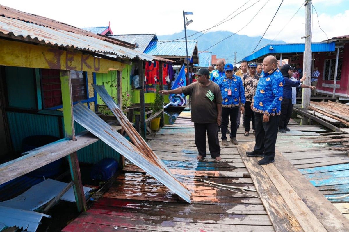 Papua Governor Prepares Swift Measures to Address Flooding in Yoboi Village