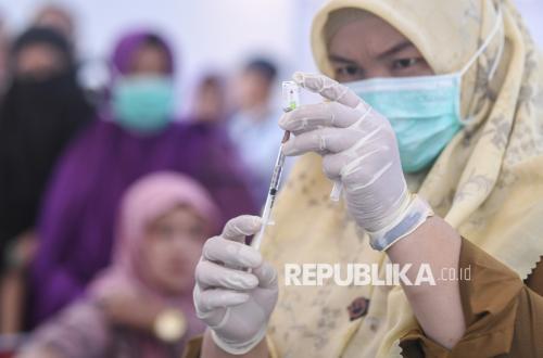 Vaccination for Prospective Hajj Pilgrims in Mataram Completed 100 Percent