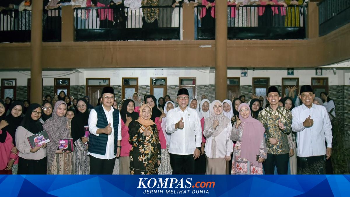 Zulhas: Only 10 Percent of Pesantren Receive Free Nutritious Meals