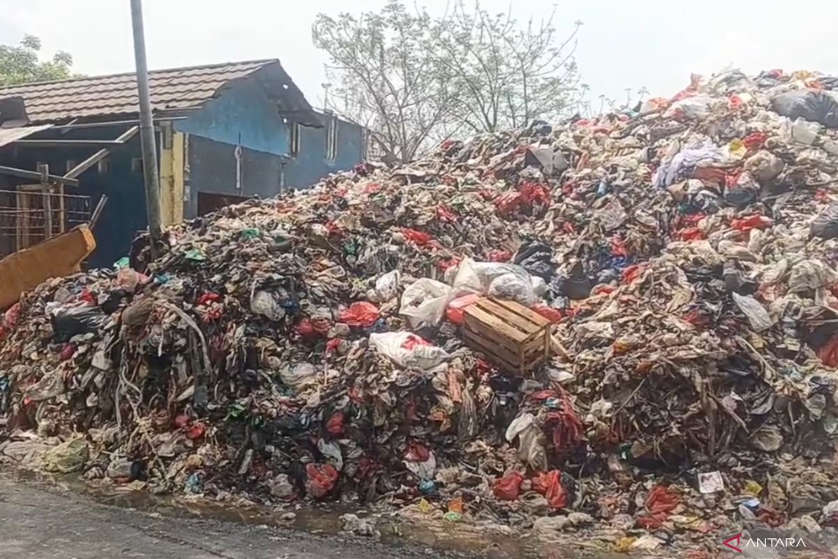 DKI Provincial Government Urged to Develop Waste Management Roadmap from Upstream to Downstream