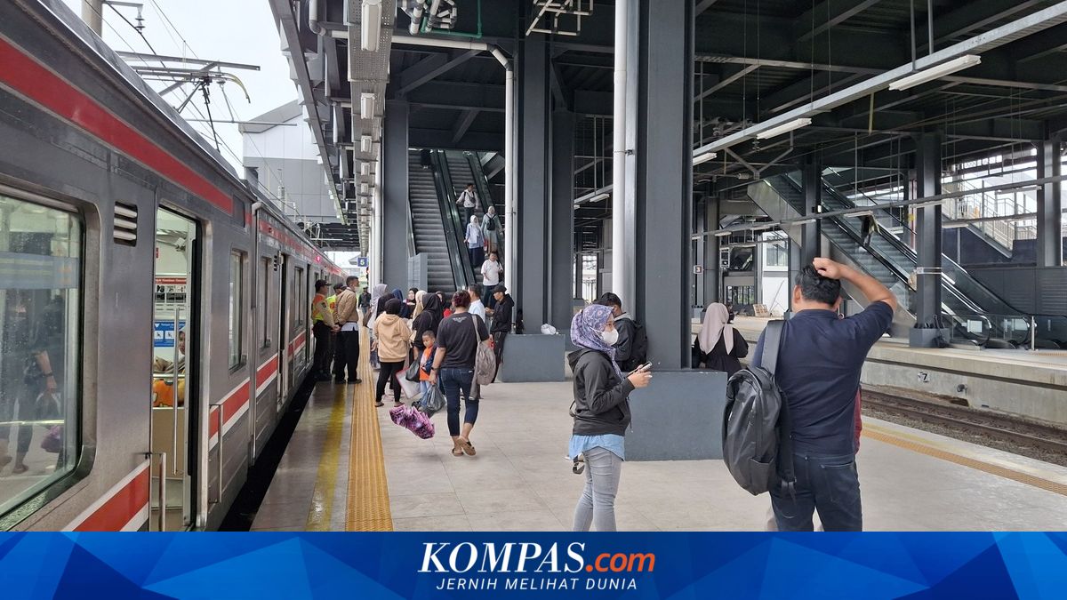 KAI Commuter Prepares 12-Car KRL for Tanah Abang–Rangkasbitung Route to Carry More Passengers