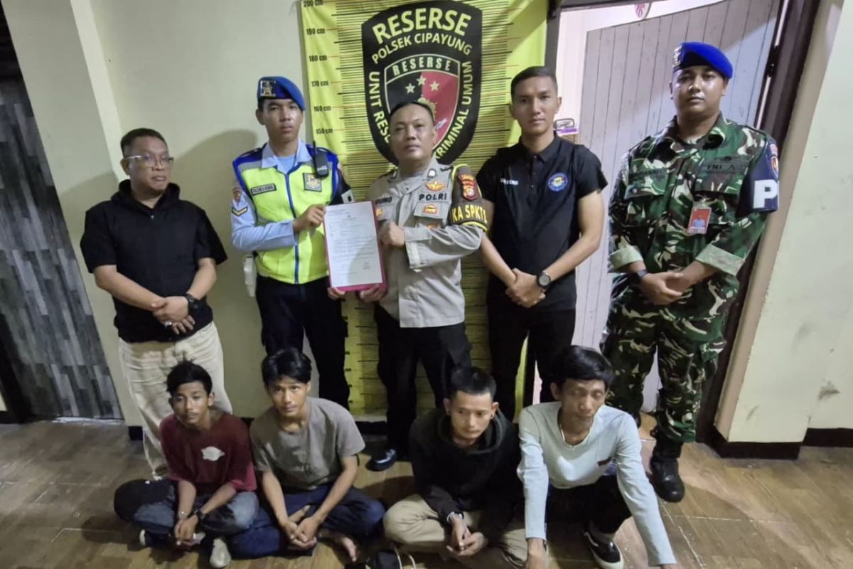 Military Police at Halim Perdanakusuma Air Base Arrest Four for Tramadol Transaction