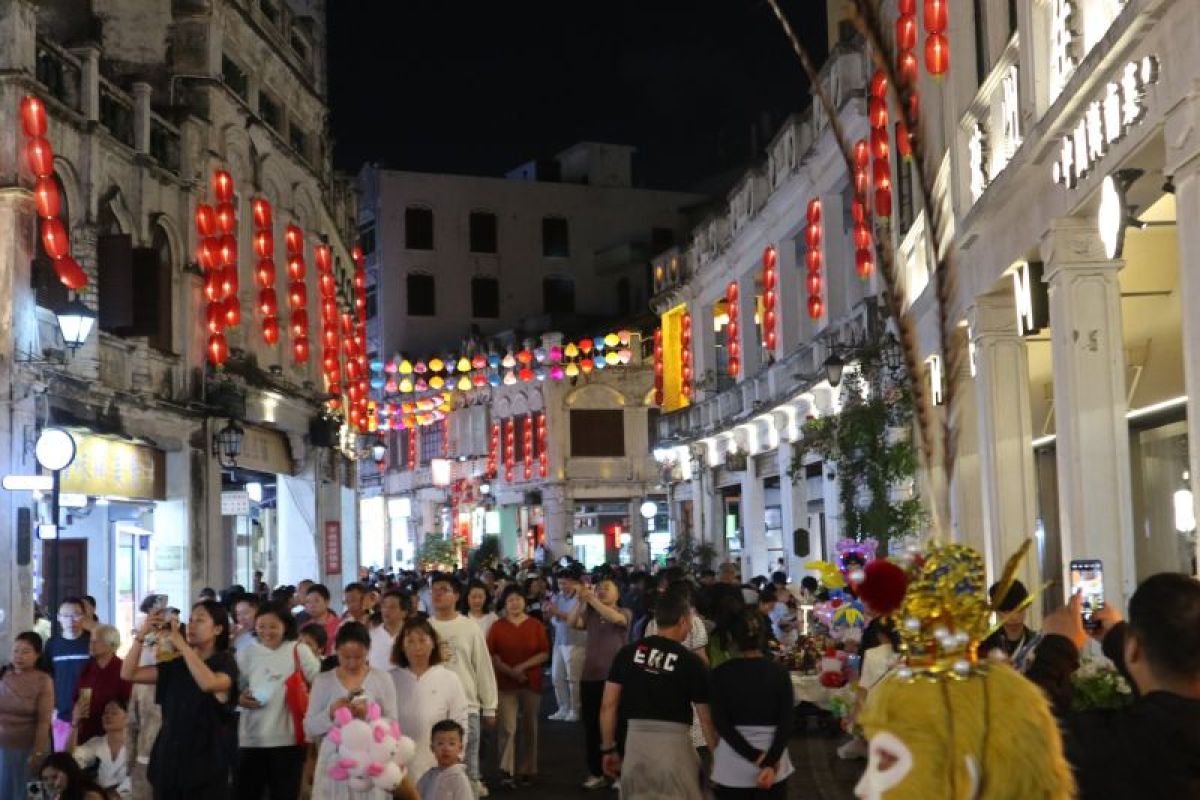 Selling the Internationalisation of Hainan