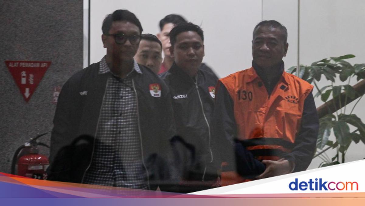 KPK Reveals Regent Gatut Forced Subordinates to Sign Two 'Magic Letters', Banned from Bringing Phones