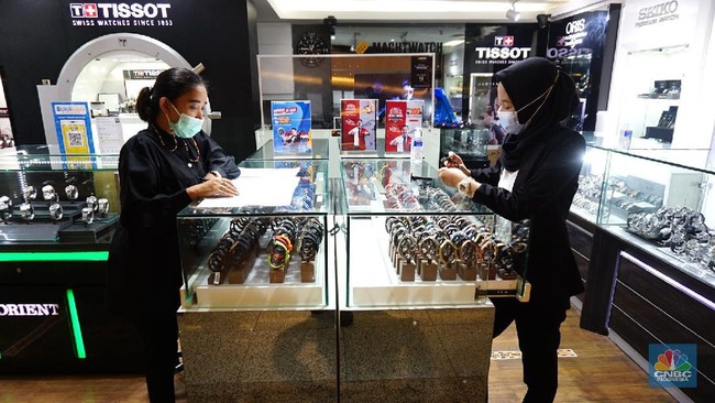 Data Shows Indonesia's Watch Exports Continue to Shrink: What's Going On?