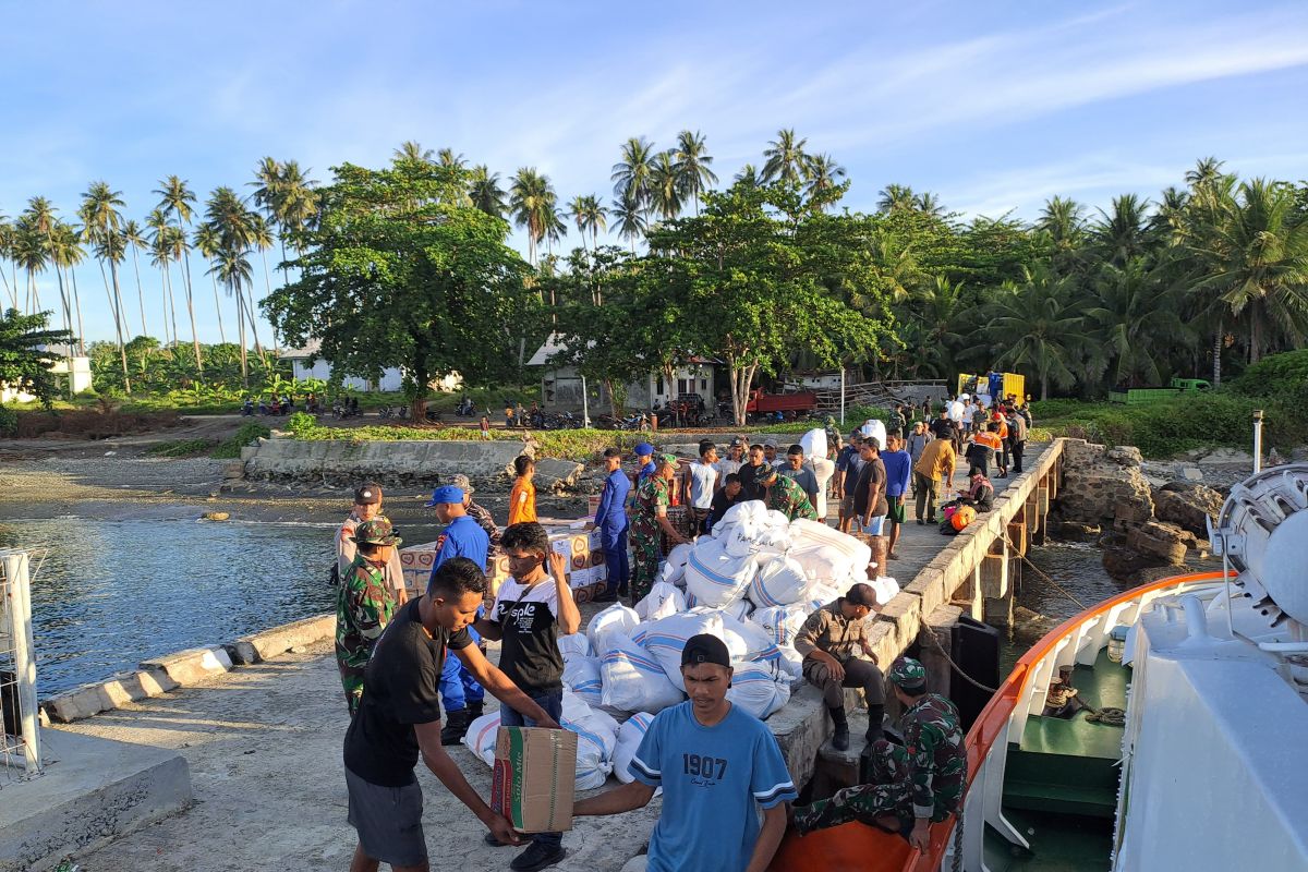North Maluku Provincial Government Distributes Aid from Vice President for Ternate Earthquake Victims