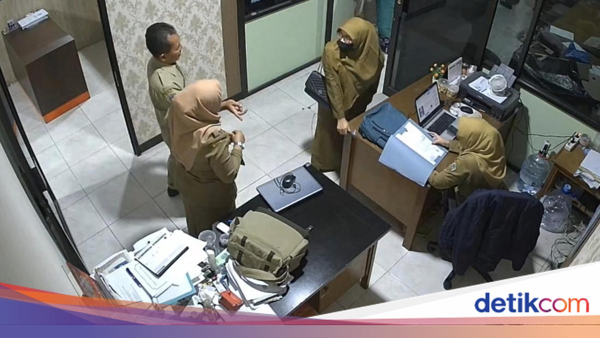 Dismissed Civil Servant Suspected of Involvement in Gresik Resident's Forged Decree Fraud Case
