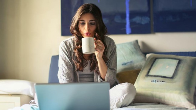 Civil Servants and Private Employees to Work from Home Once a Week, This Business Gets a Windfall