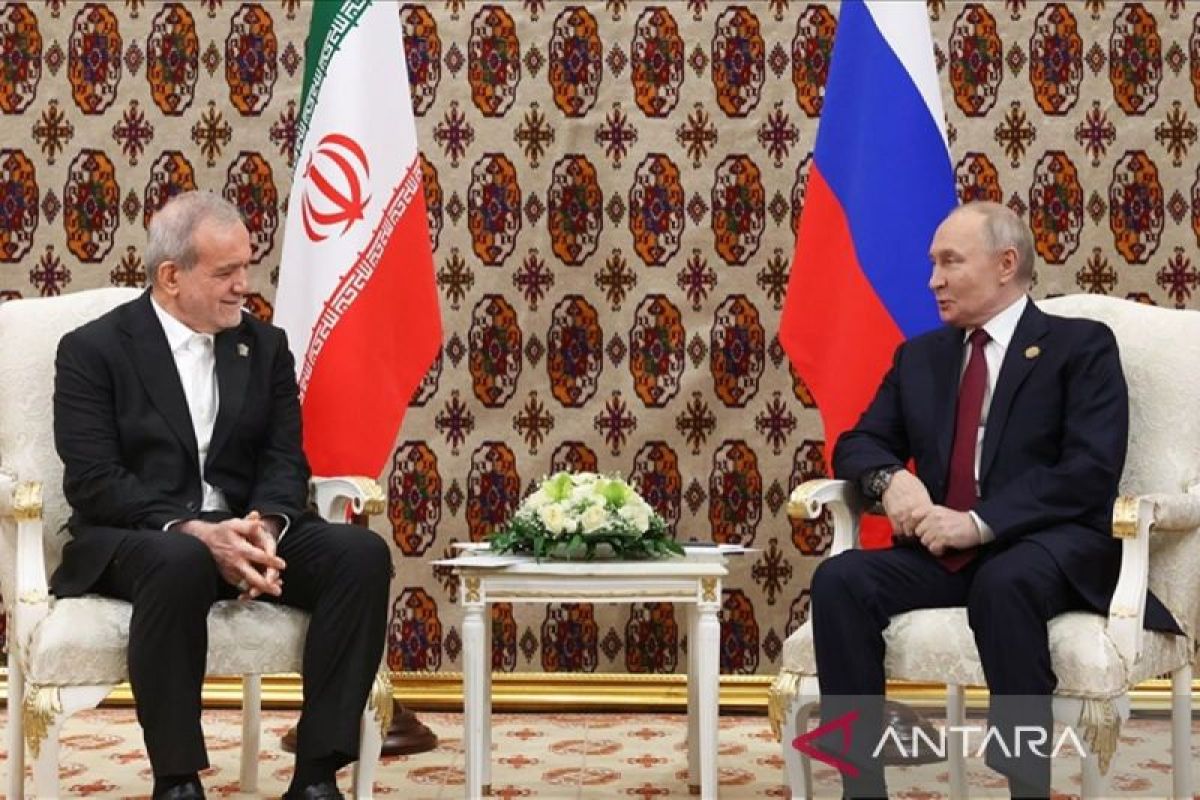 Putin and Pezeshkian discuss developments in the Middle East situation