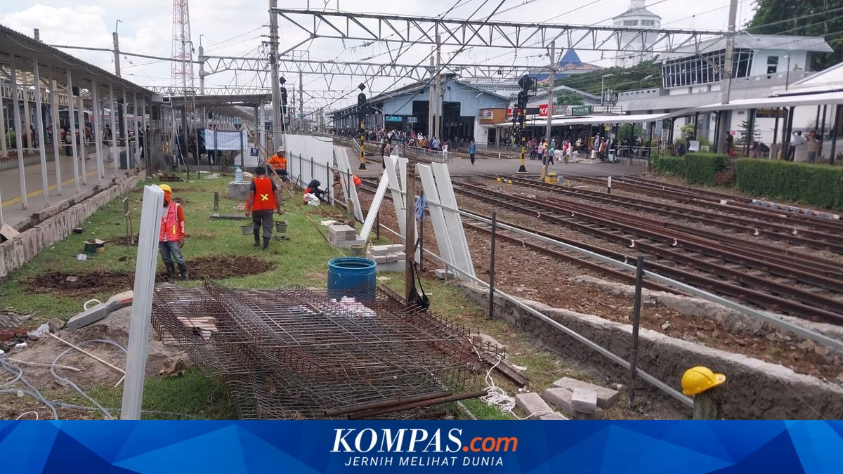 Construction Project for Platforms: Bogor Station Garden Converted into Passenger Access Road