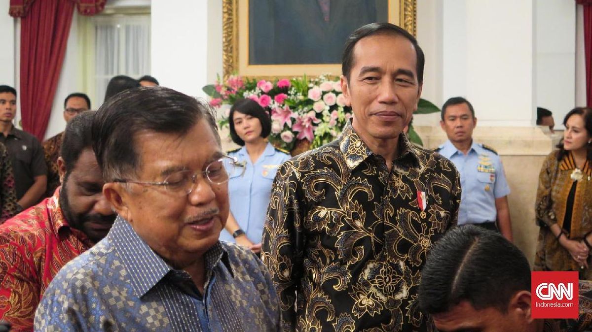 Jokowi and JK Exchange Views Following Prolonged Diploma Controversy