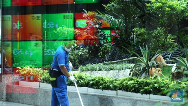 Amid Net Selling, Foreign Investors Quietly Scoop Up These Stocks