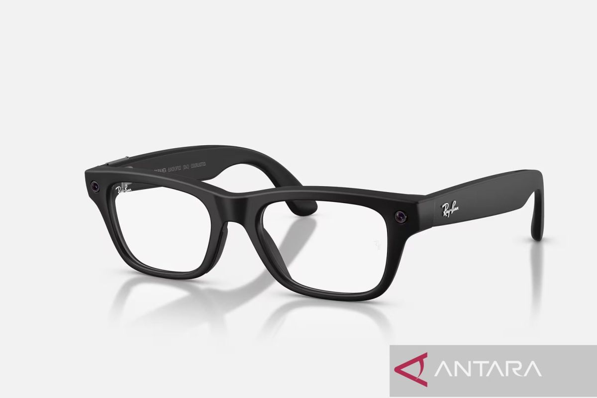 Apple tests four designs for smart glasses to be released in 2027