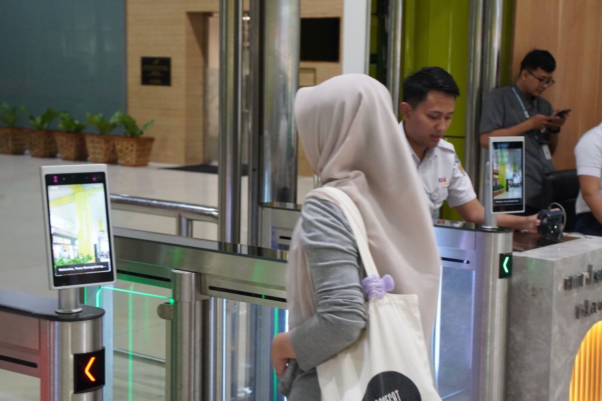 NEXT by ANTARA Survey: 61.2 Percent of KAI Passengers Prefer Manual Boarding