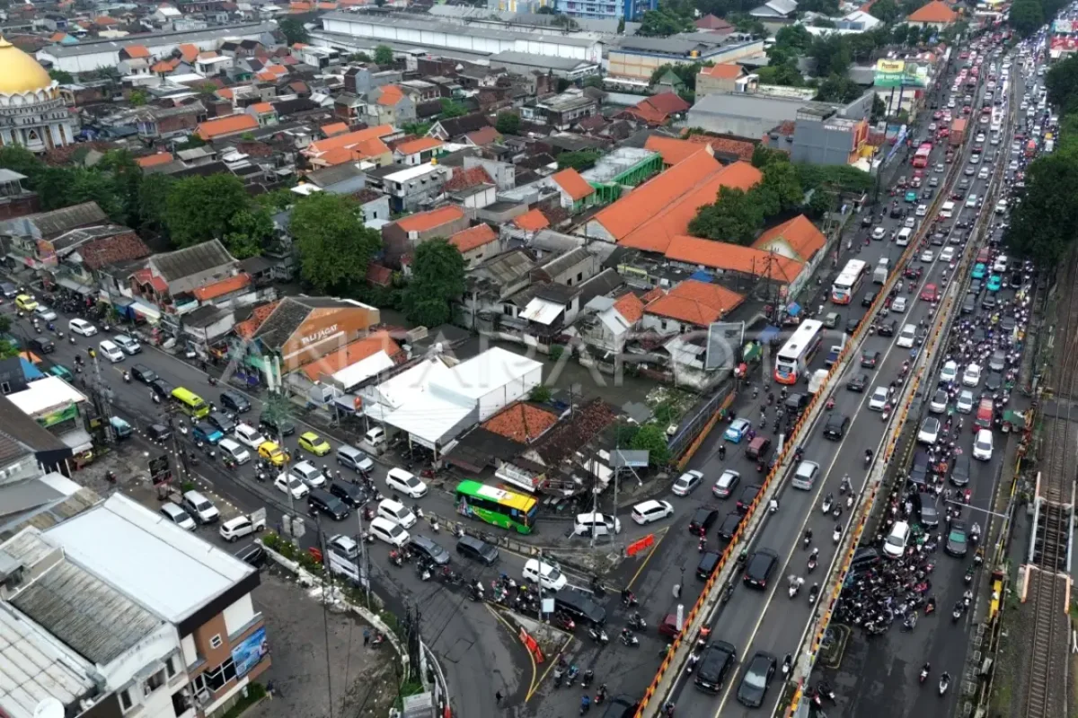 Service City at the Test Point