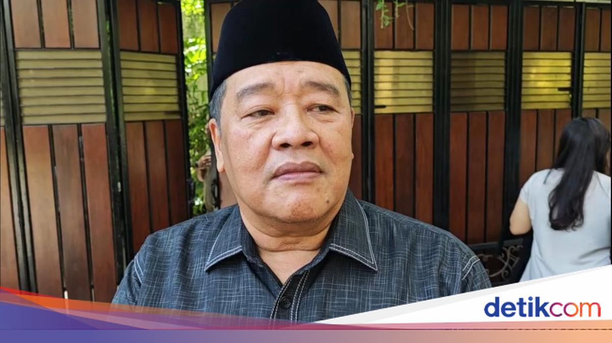 PSI Chairman Says Jokowi Laughed When Discussing JK's Request to Show Diplomas