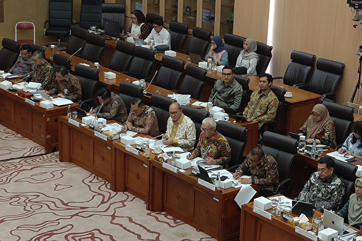 Government optimistic that Q1 2026 investment will reach Rp497 trillion