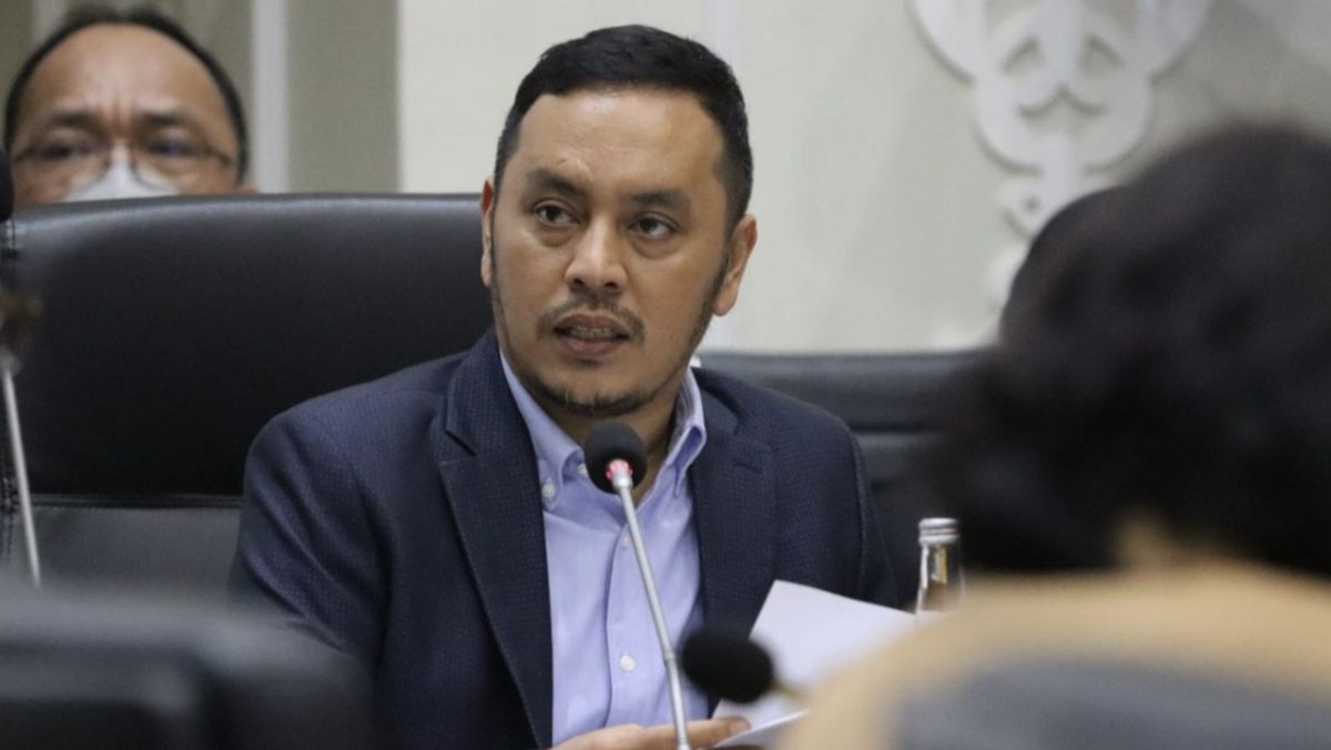 DPR Member's Jest at Meeting: NasDem and Gerindra Want to Merge?