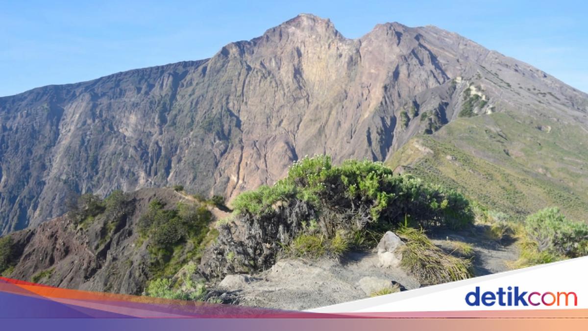 Foreign Tourists Caught with Drone While Hiking Rinjani, TNGR Prepares Strict Sanctions