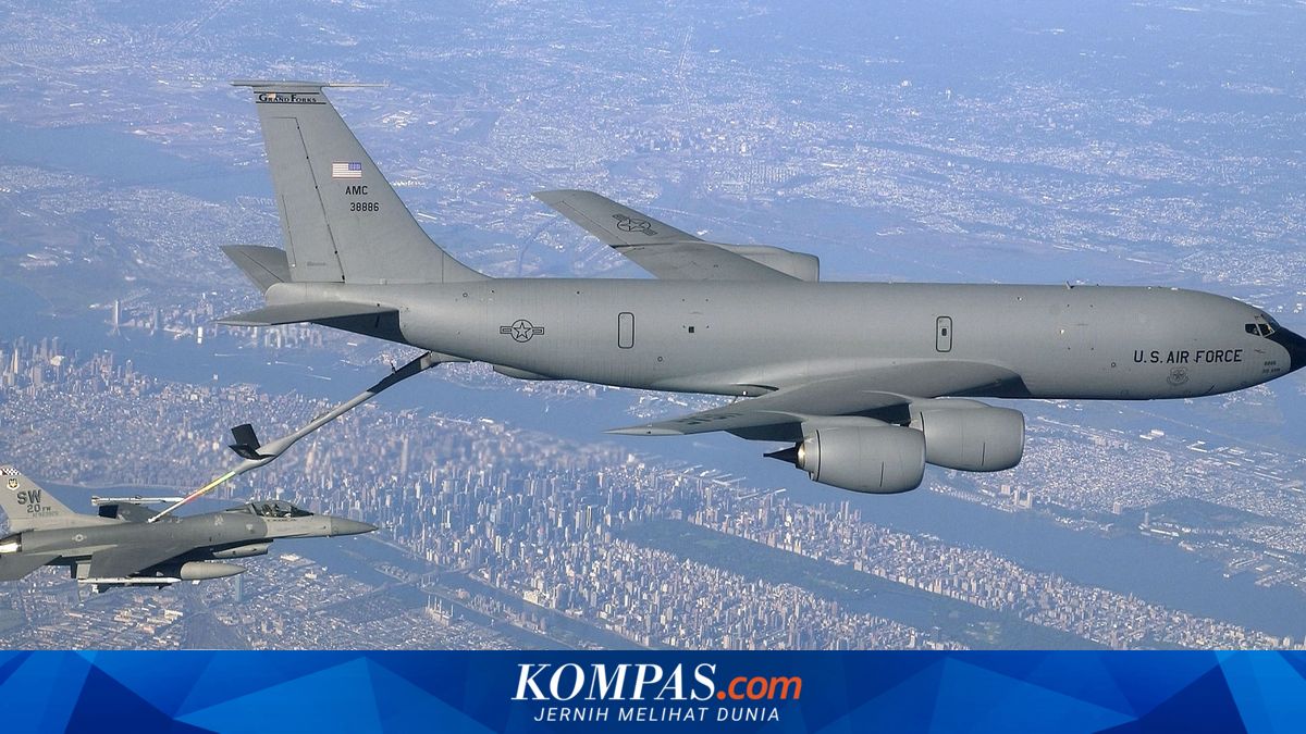 DPR Member Asserts No Legal Basis for US Military Aircraft to Fly Freely in Indonesian Skies