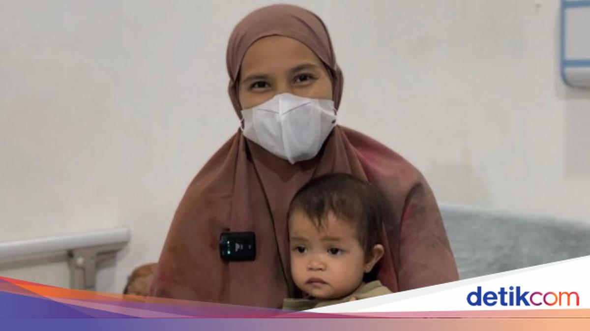 Joining JKN Helps Acehnese Mother Cover Child's Hospital Treatment Costs