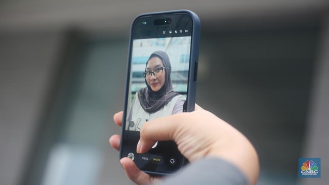 iPhone Update Requires Age Verification, New Rules Now in Effect