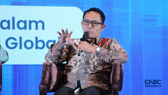 To Strengthen Indonesia's Economy, Policymakers Need to Do This!