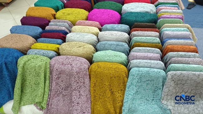 Tanah Abang Market Traders Reveal When Fabric Prices Will Officially Rise