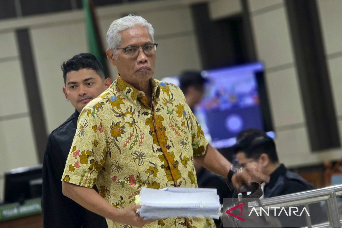 Former Bank Jateng CEO declares innocence in Sritex corruption case